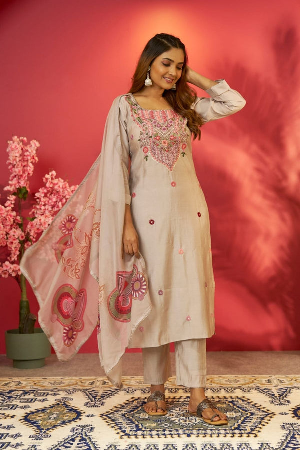 Embroidered Cream Threadwork Kurta Set Silk